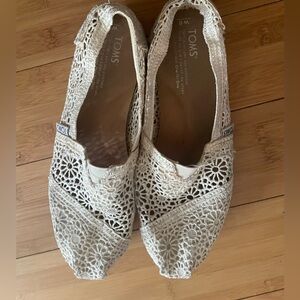 TOMS crochet cream colored slip ons size 8